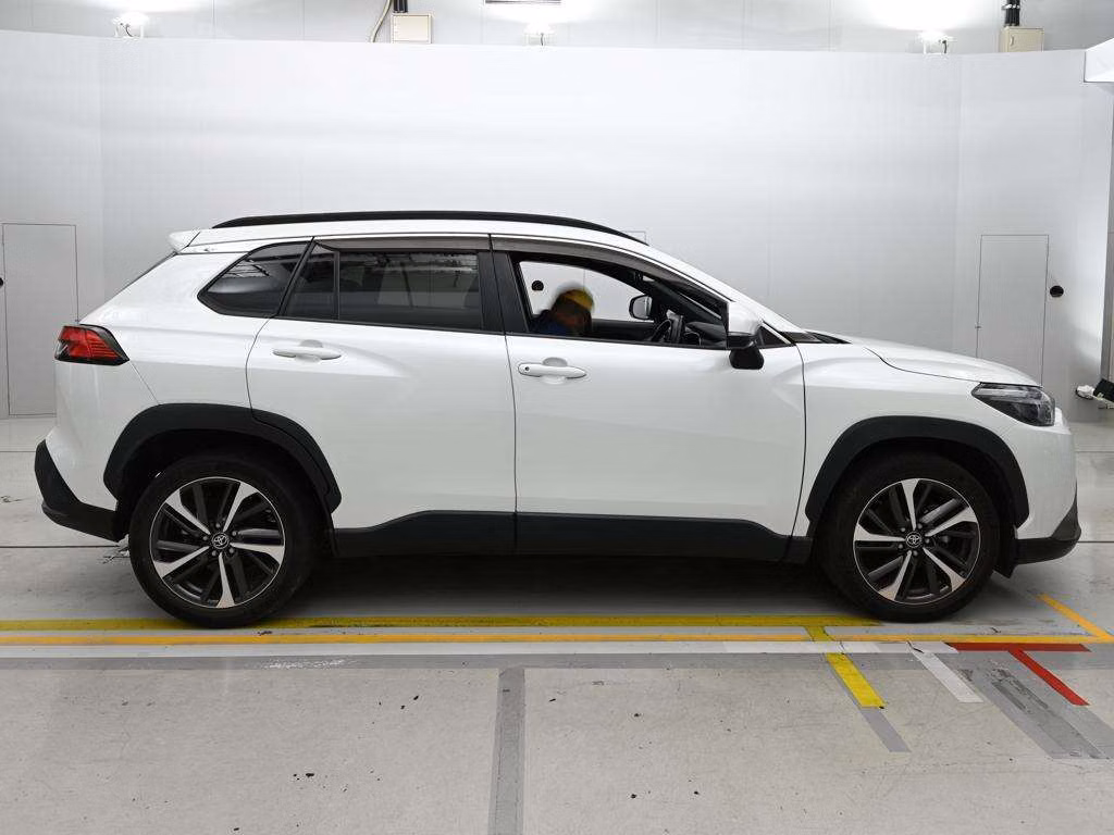 TOYOTA COROLLA CROSS