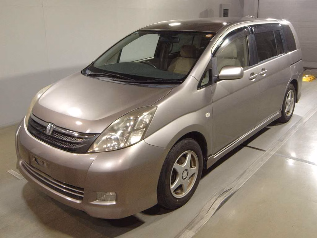 TOYOTA ISIS