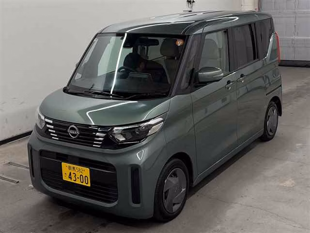 NISSAN ROOX