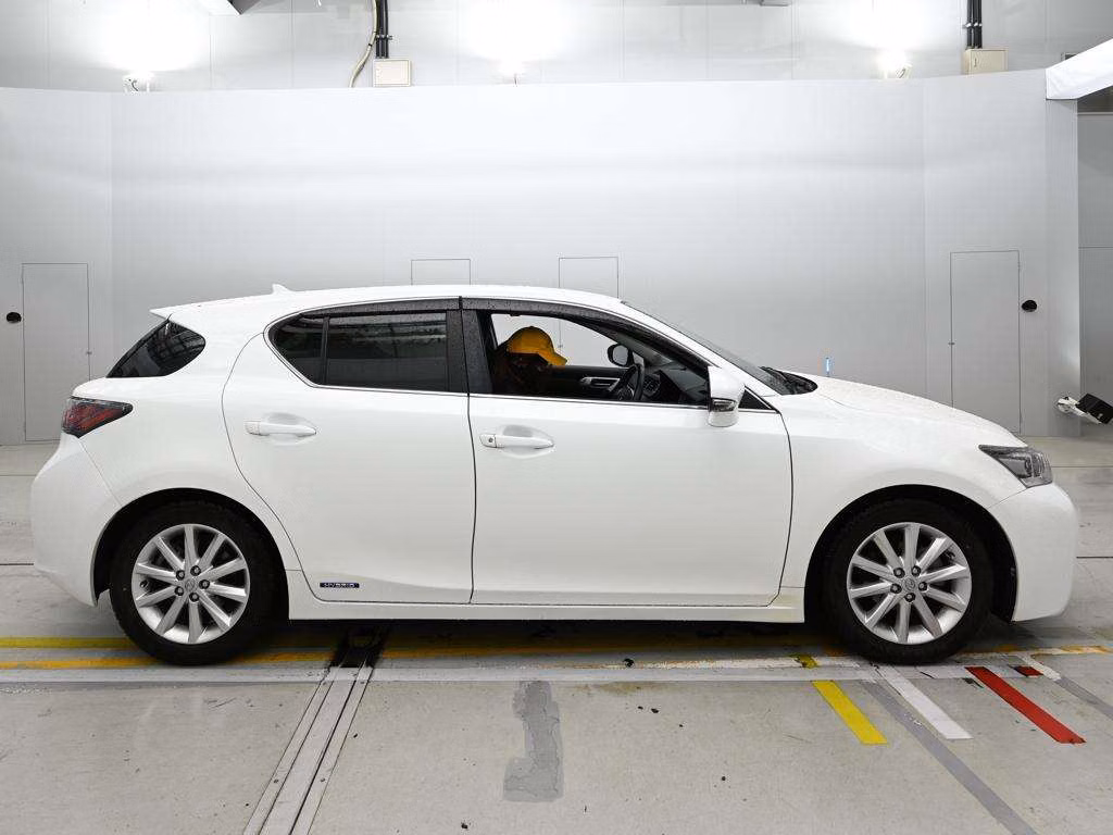 LEXUS CT200H