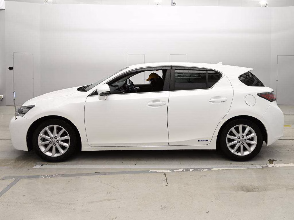 LEXUS CT200H