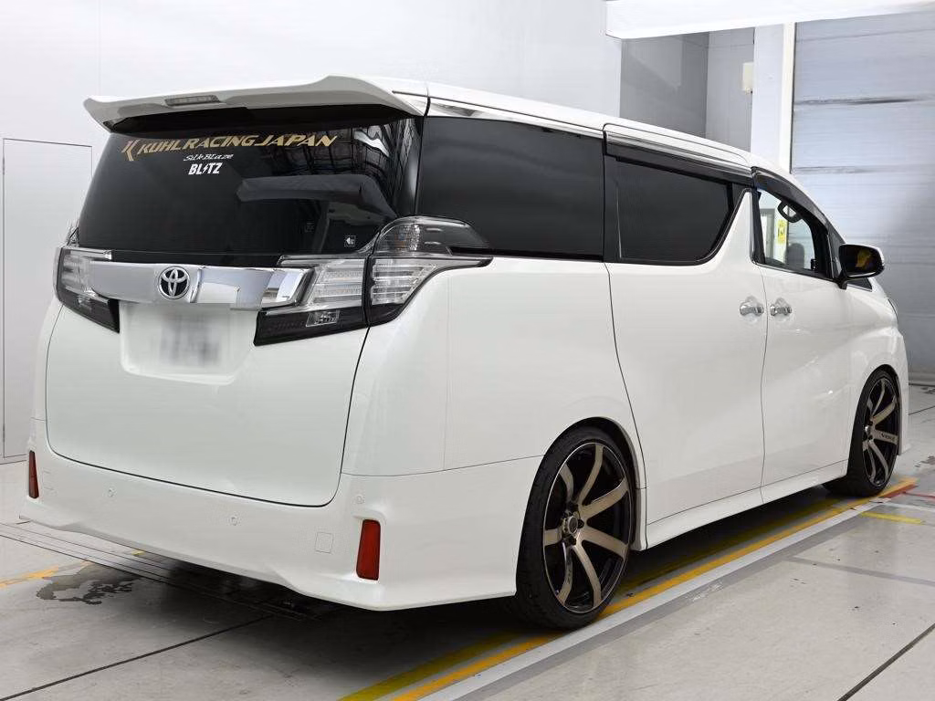 TOYOTA VELLFIRE