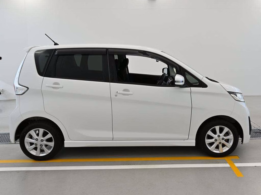 MITSUBISHI EK CUSTOM