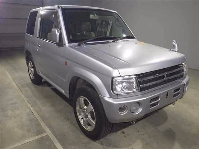 MITSUBISHI PAJERO MINI