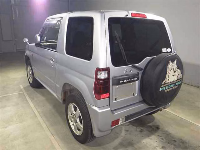 MITSUBISHI PAJERO MINI