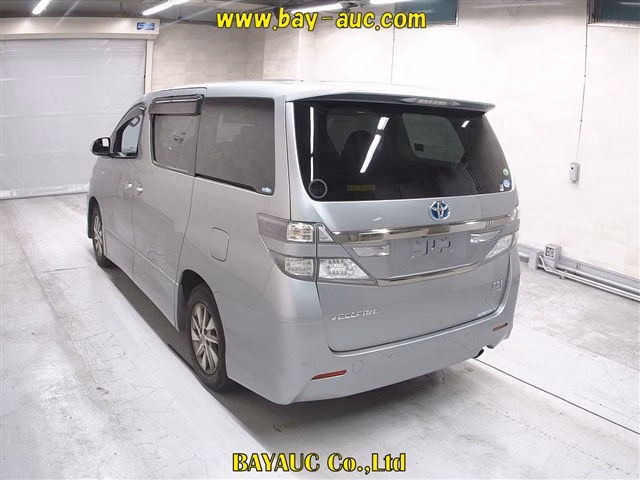 TOYOTA VELLFIRE