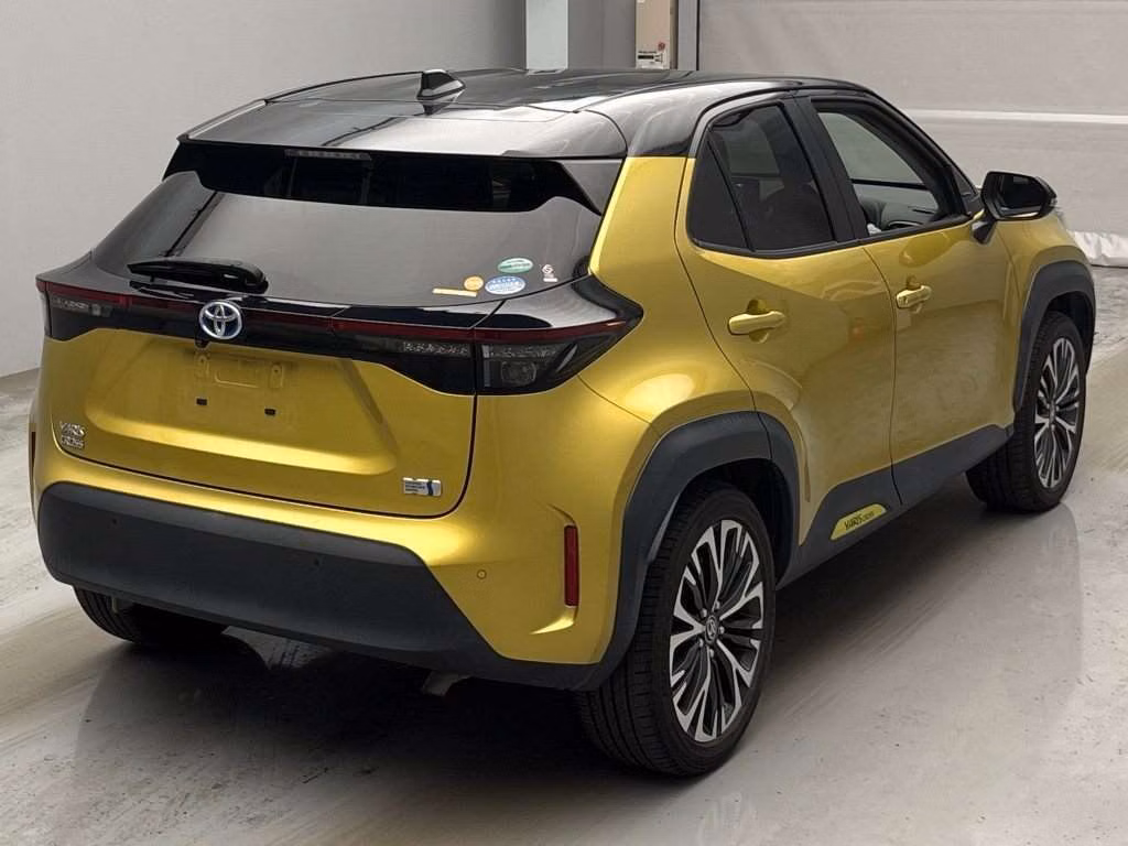 TOYOTA YARIS CROSS