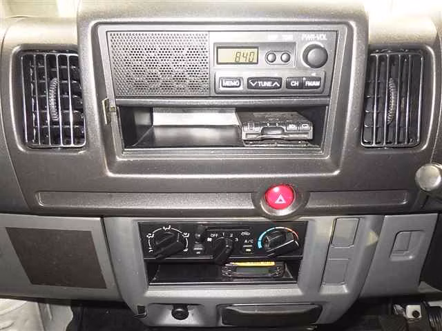 MITSUBISHI MINICAB