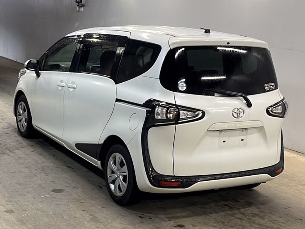 TOYOTA SIENTA