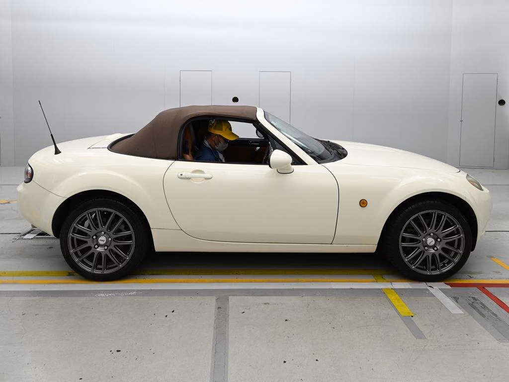 MAZDA ROADSTER