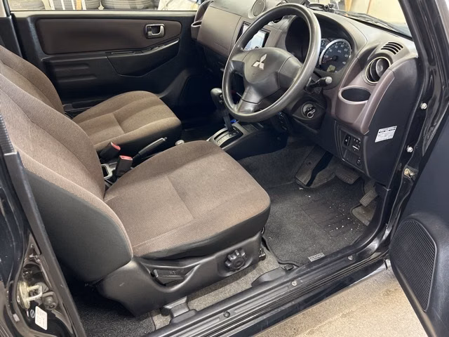 MITSUBISHI PAJERO MINI