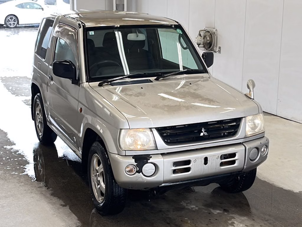 MITSUBISHI PAJERO MINI