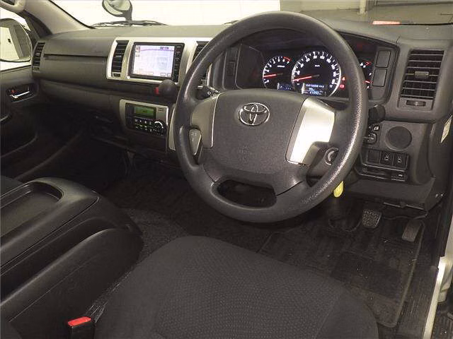 TOYOTA REGIUS ACE