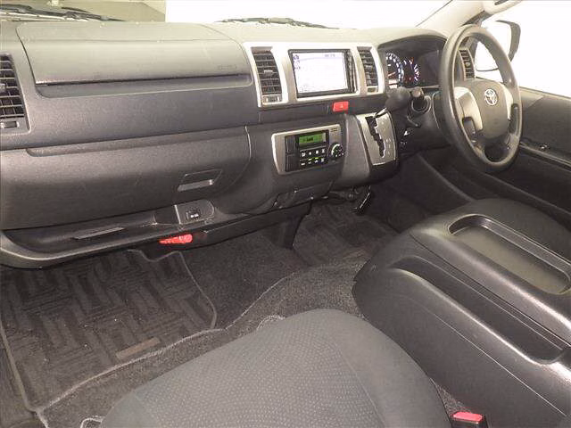 TOYOTA REGIUS ACE