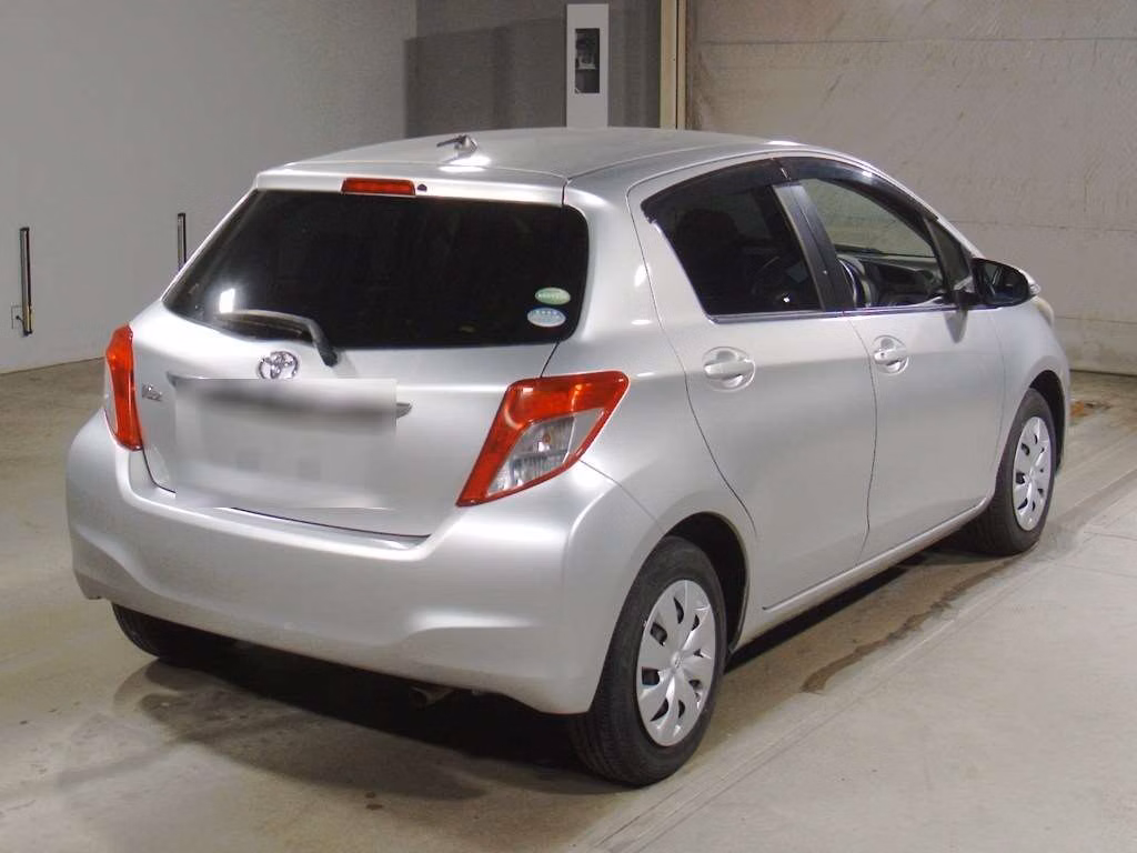 TOYOTA VITZ