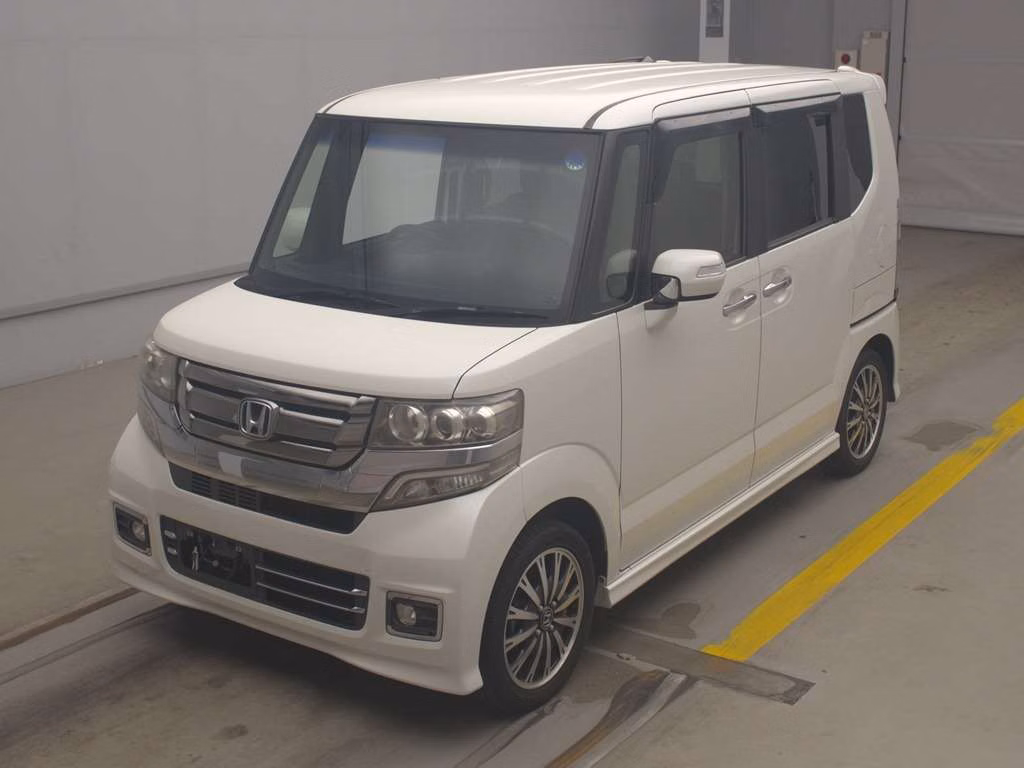 HONDA N-BOX