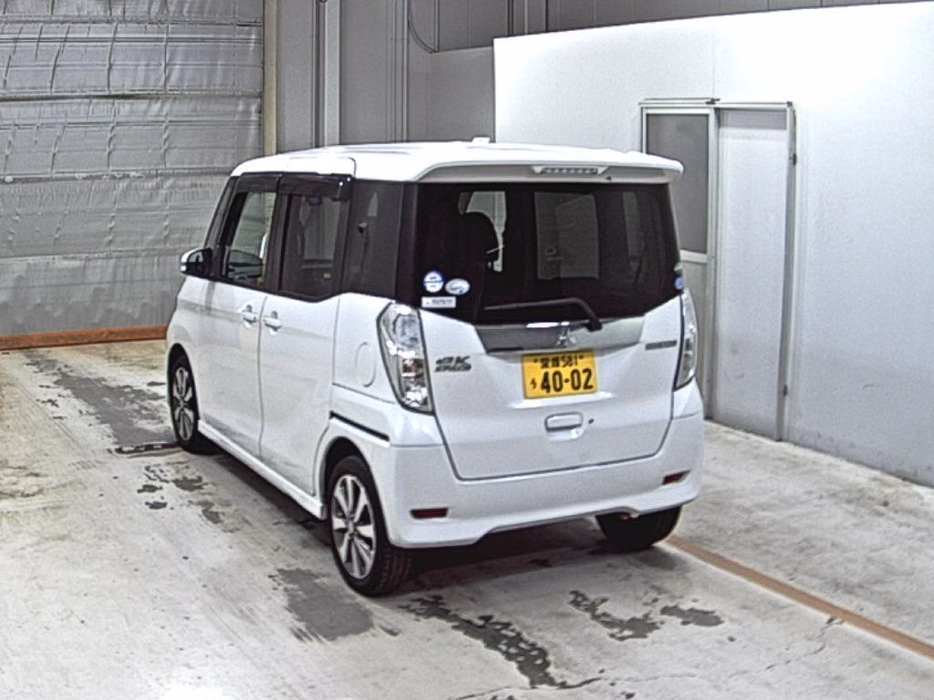 MITSUBISHI EK SPACE