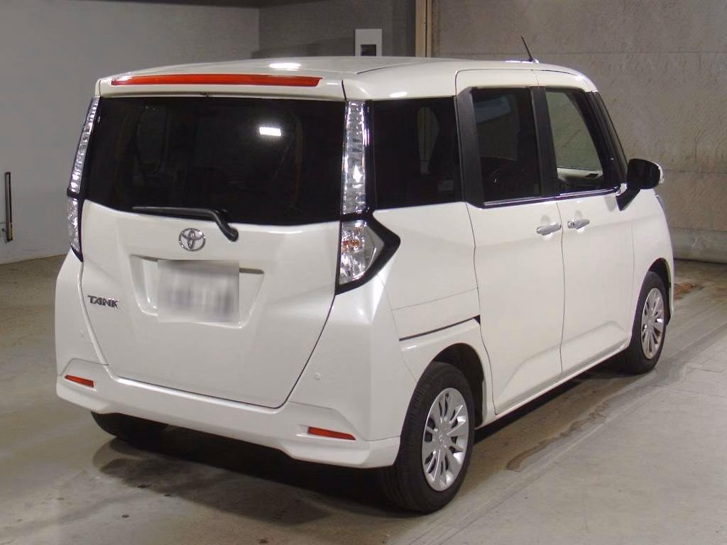 TOYOTA TANK