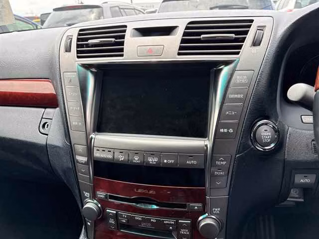 LEXUS LS460