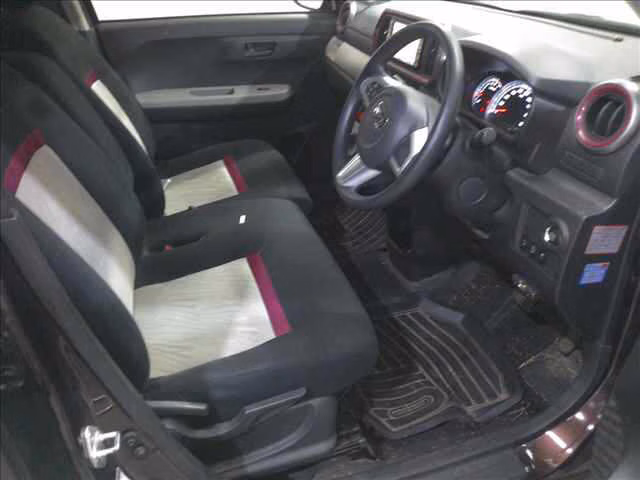 DAIHATSU BOON
