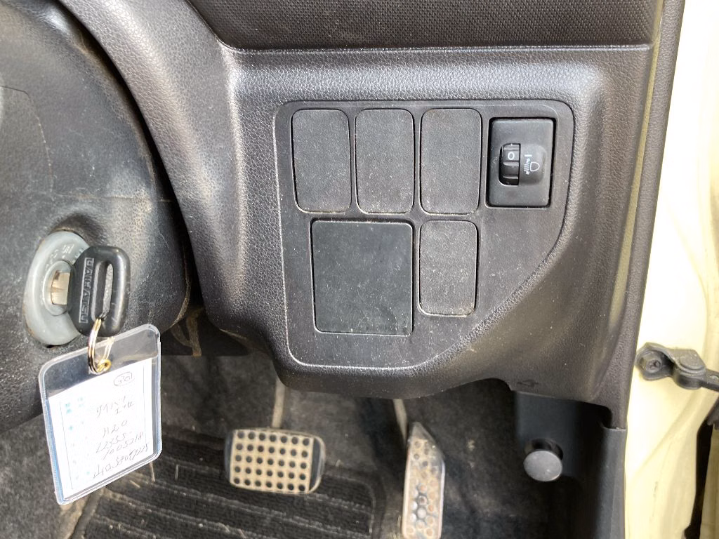 DAIHATSU ESSE