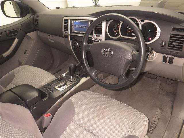 TOYOTA HILUX SURF