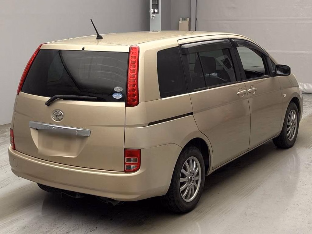 TOYOTA ISIS