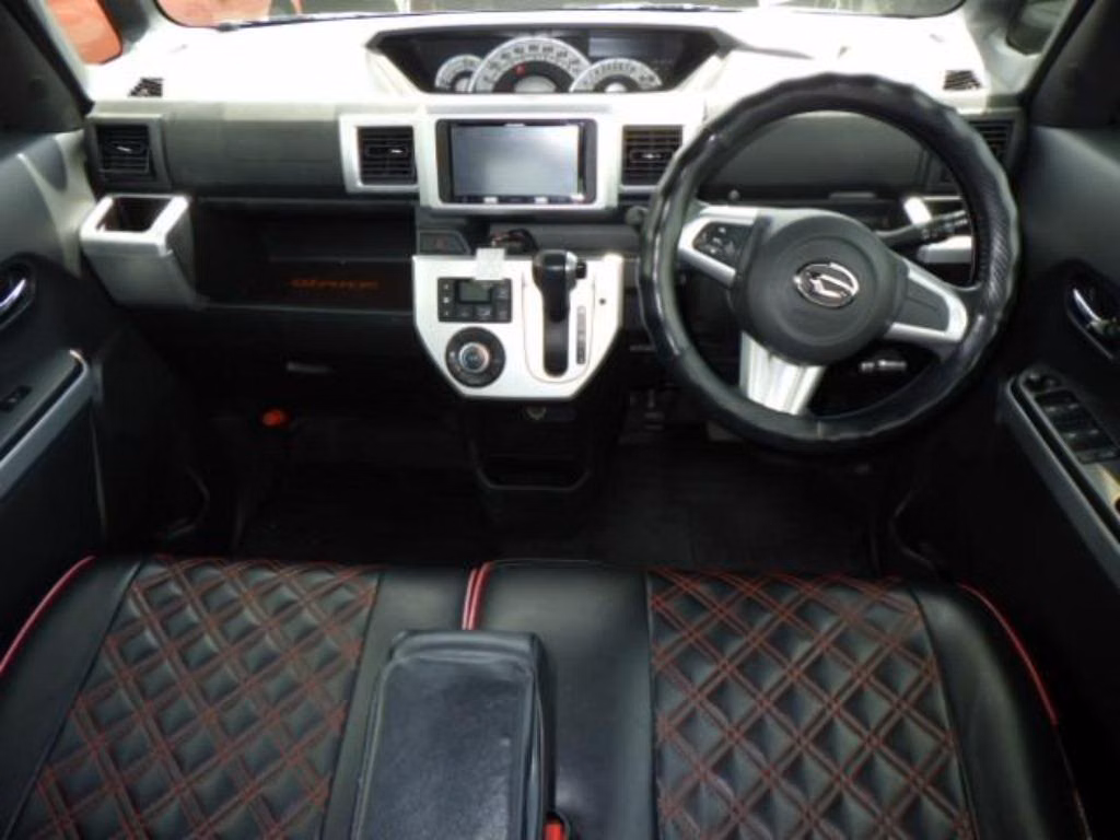 DAIHATSU WAKE
