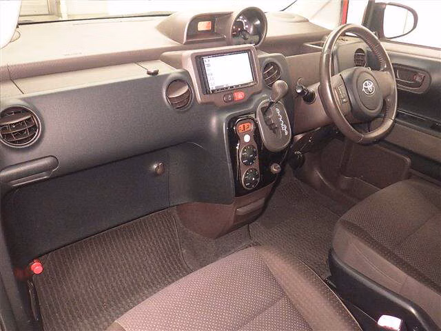 TOYOTA SPADE