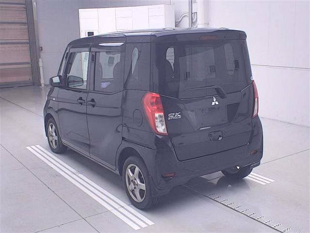 MITSUBISHI EK SPACE