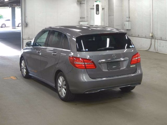 MERCEDES-BENZ B-CLASS