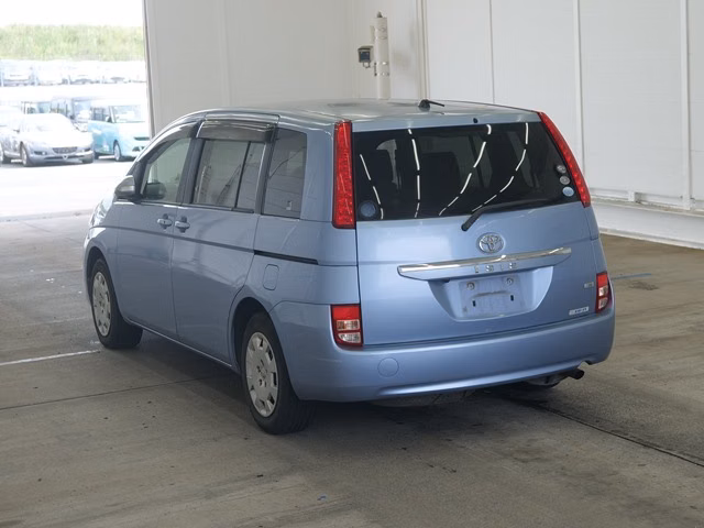 TOYOTA ISIS