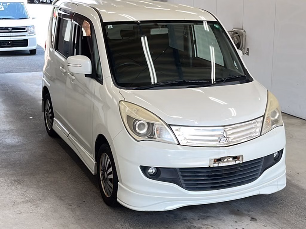 MITSUBISHI DELICA D:2