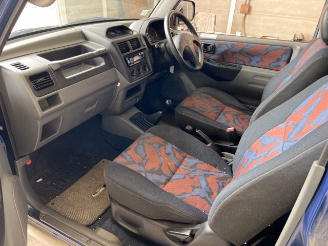 MITSUBISHI PAJERO MINI