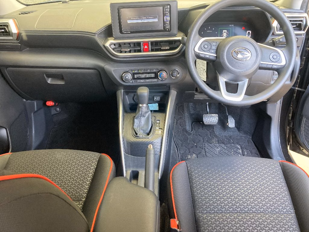 DAIHATSU ROCKY