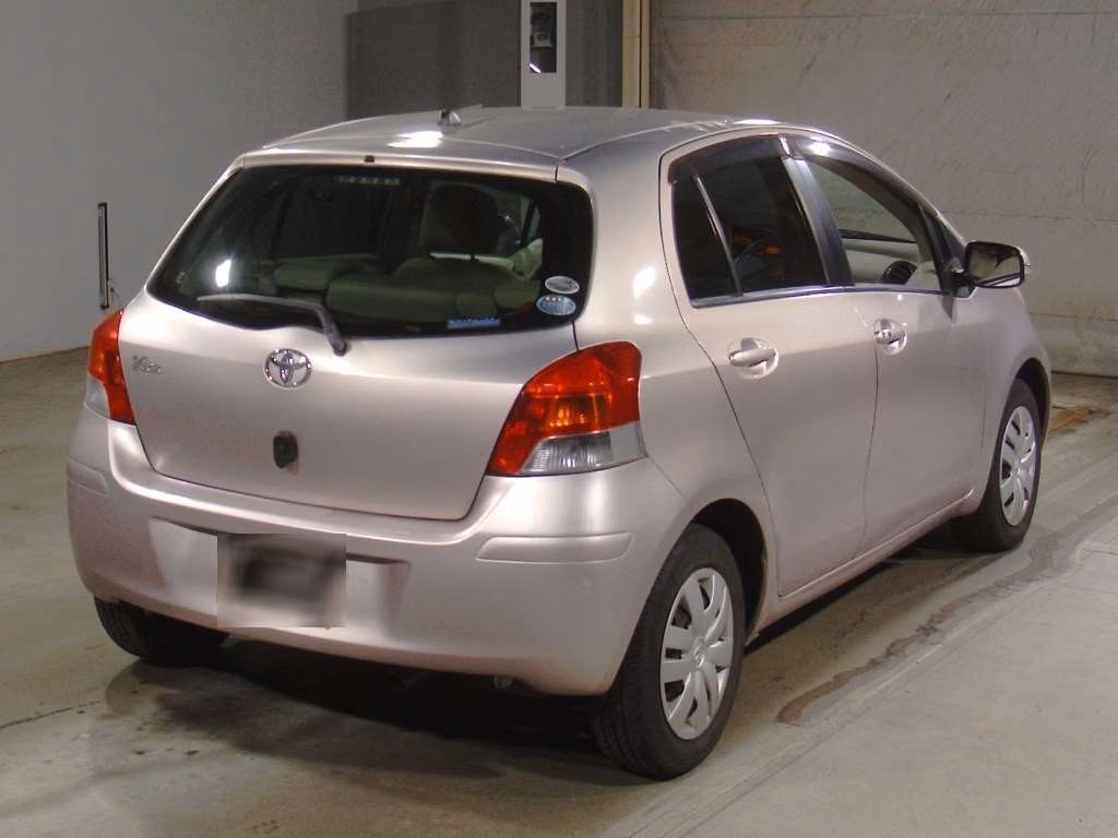 TOYOTA VITZ