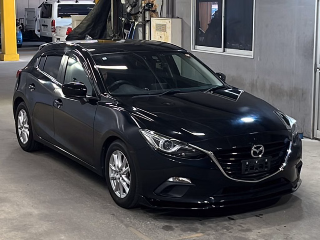 MAZDA AXELA