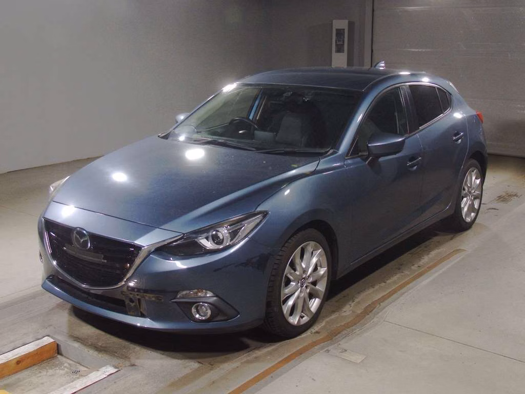 MAZDA AXELA