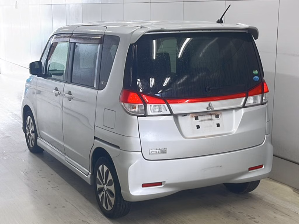 MITSUBISHI DELICA D:2