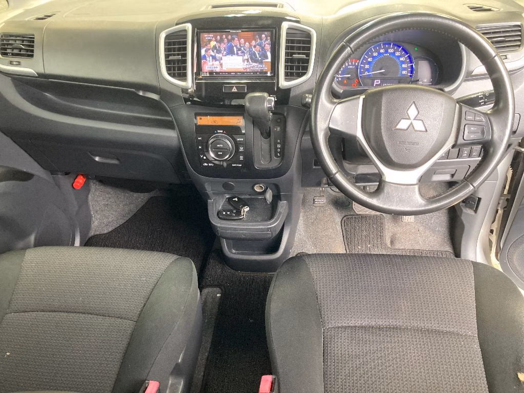 MITSUBISHI DELICA D:2