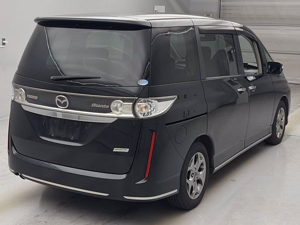 MAZDA BIANTE