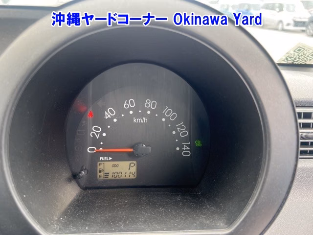TOYOTA PIXIS VAN