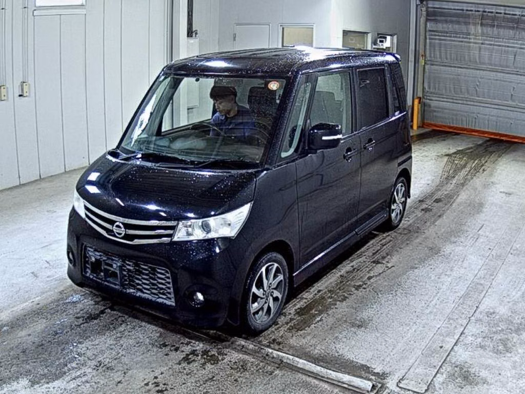 NISSAN ROOX