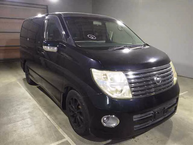NISSAN ELGRAND