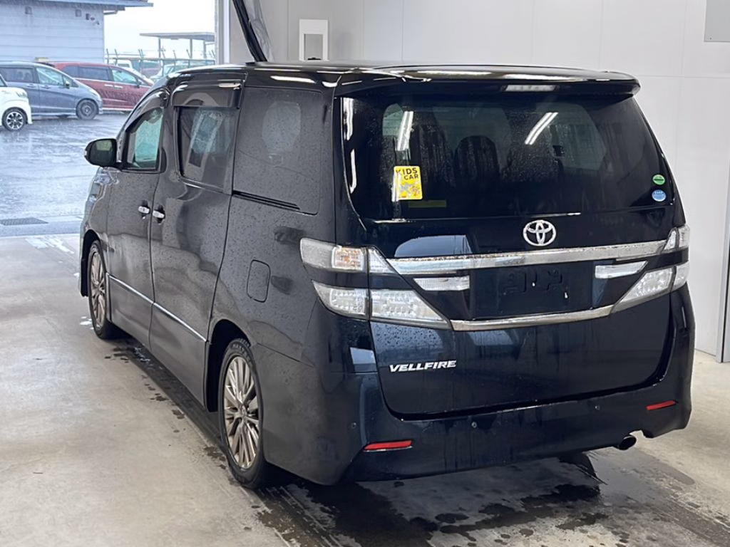 TOYOTA VELLFIRE