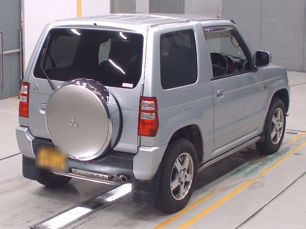 MITSUBISHI PAJERO MINI