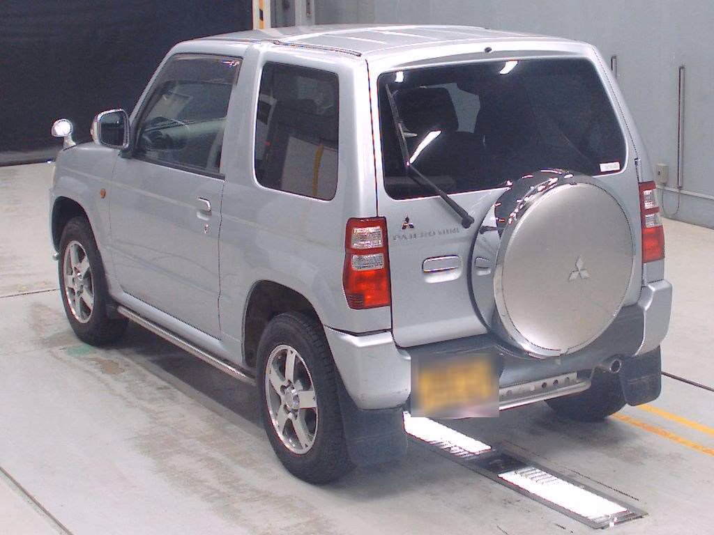 MITSUBISHI PAJERO MINI