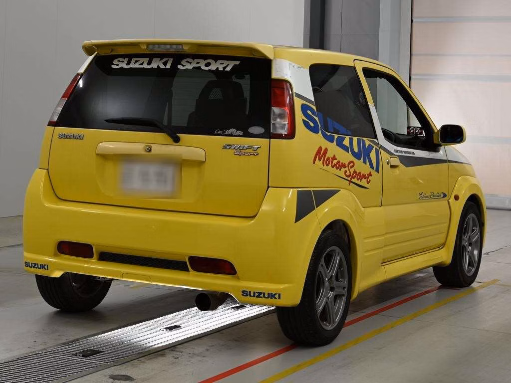 SUZUKI SWIFT