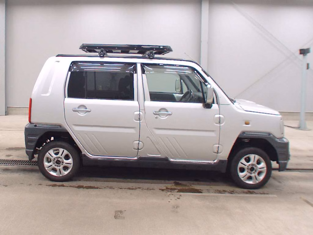 DAIHATSU NAKED