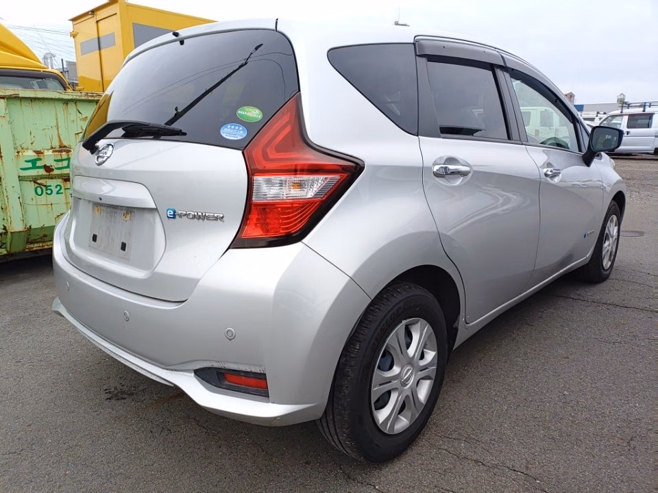 NISSAN NOTE
